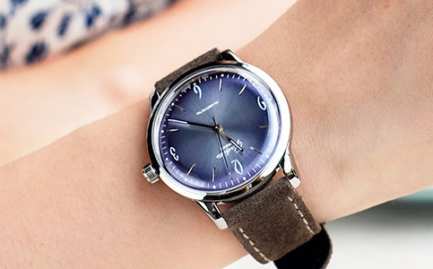 格拉蘇蒂手表上海中國(guó)特約維修點(diǎn)