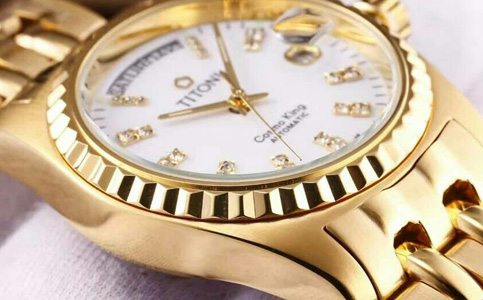 梅花表盤劃痕怎么修復(fù)