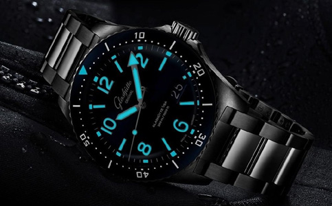 格拉蘇蒂手表藍寶石掉了維修多少錢（格拉蘇蒂手表為什么會進水）