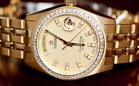 梅花手表換電池多少錢(梅花手表防水圈更換)