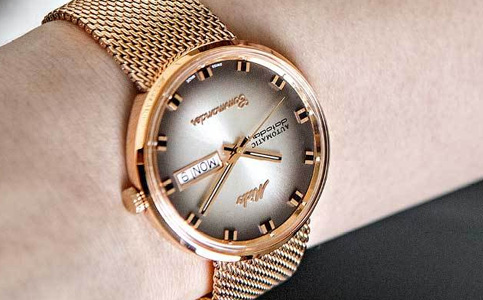 美度手表服務電話（美度手表表盤出現劃痕怎么辦？）