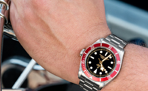 無錫帝舵手表服務(wù)中心電話(帝舵手表出現(xiàn)機(jī)械故障怎么處理)