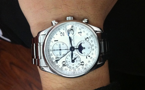 佛山浪琴表官方維修服務(wù)網(wǎng)點(浪琴手表表盤損壞怎么辦)