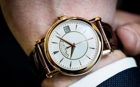 百達翡麗手表到哪里維修(解決百達翡麗表盤生銹的問題)