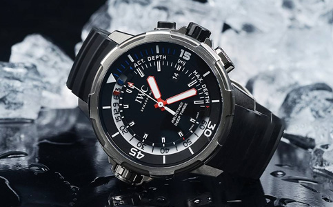 萬國維修中心（手表表蒙破裂的原因以及修復技巧）