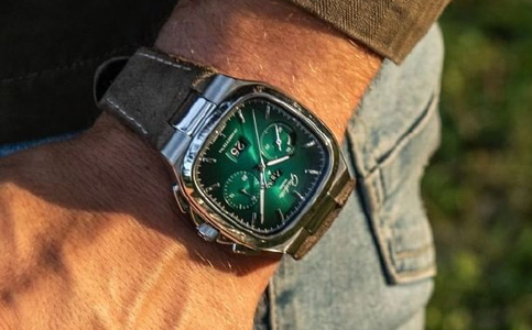 格拉蘇蒂特約售后維修點(diǎn)（手表表蒙壞了的解決方法）