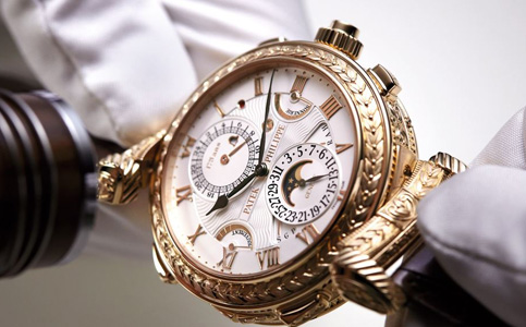 百達翡麗維修服務地址(手表表殼生銹的處理方法)