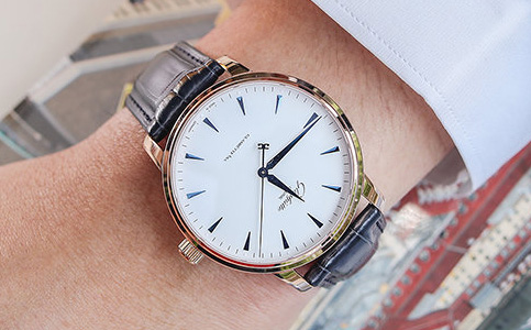 格拉蘇蒂手表保修期幾年（格拉蘇蒂手表機(jī)芯油洗保養(yǎng)的價(jià)格）
